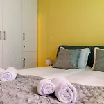 Sofiel Cozy Apartment - Top Center Sofia